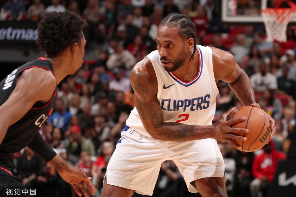 攻防两端都 攻防两端都